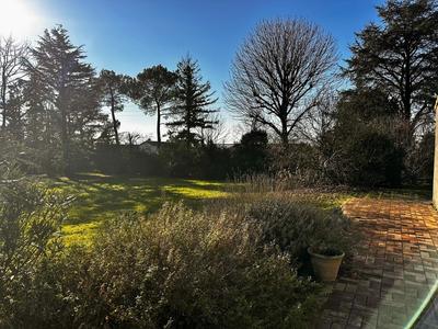 Maison - 336 m² - 9 pièces