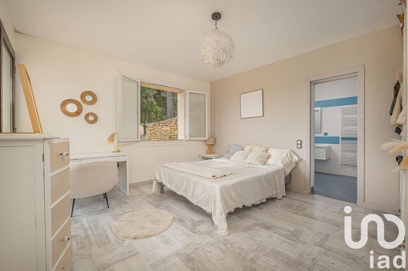 Maison - 350 m² - 10 pièces