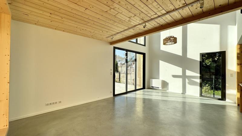 Maison de bois - 103 m² - 4 pièces