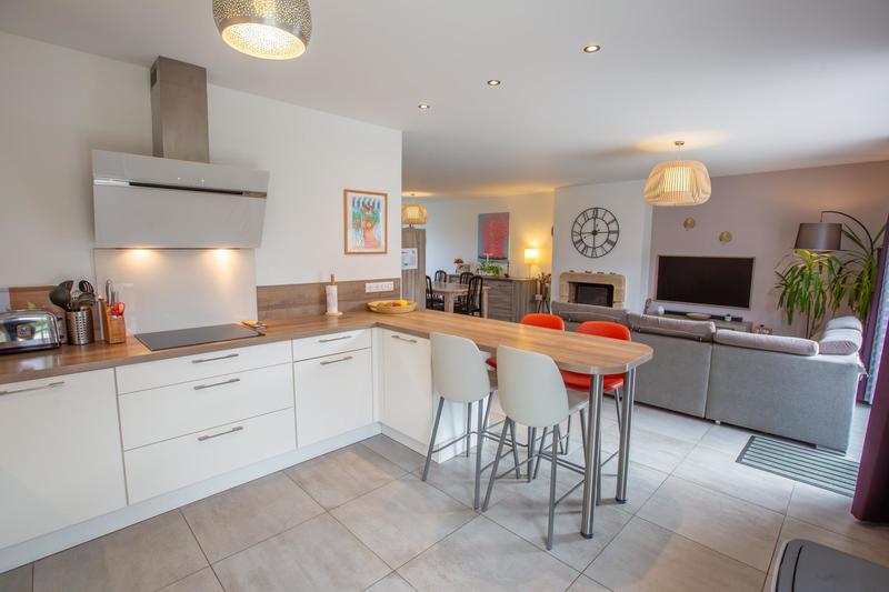 Maison - 140 m² - 6 pièces