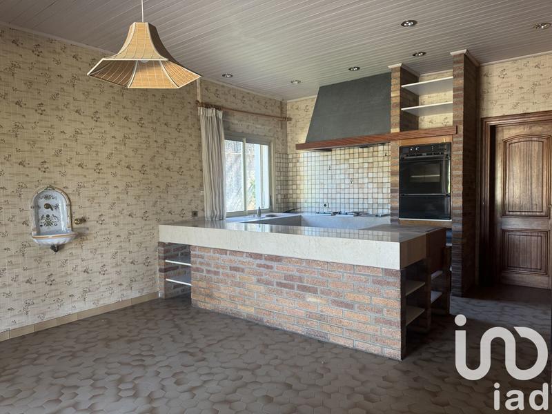 Maison - 390 m² - 8 pièces