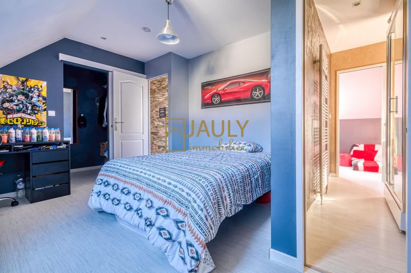 Maison traditionnelle - 173 m² - 7 pièces