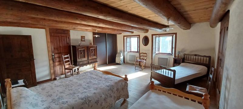 Maison - 91 m² - 5 pièces