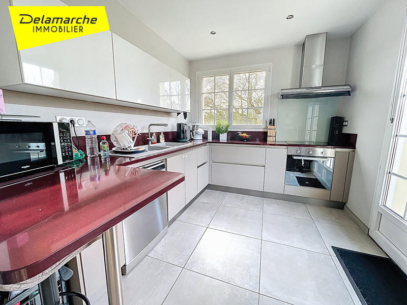 Maison - 130 m² - 8 pièces