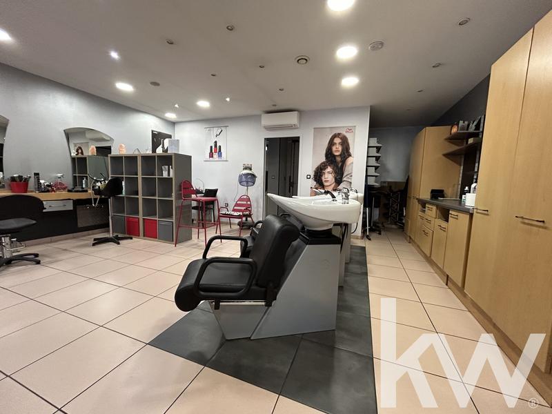 Fonds de commerce - Magasins - 65 m²