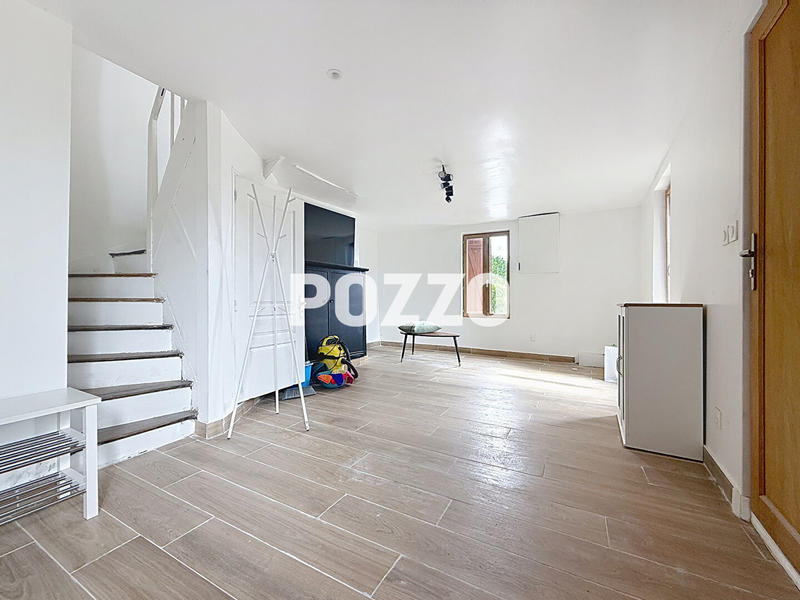 Maison - 90 m² - 5 pièces