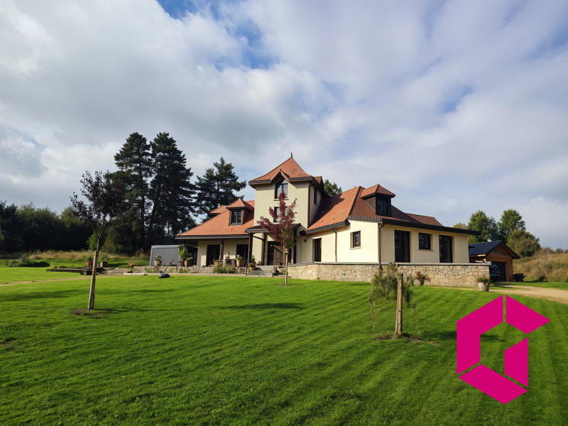 Maison contemporaine - 225 m² - 8 pièces