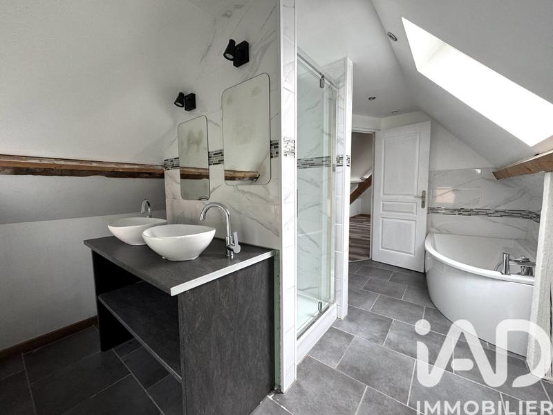 Maison - 110 m² - 4 pièces