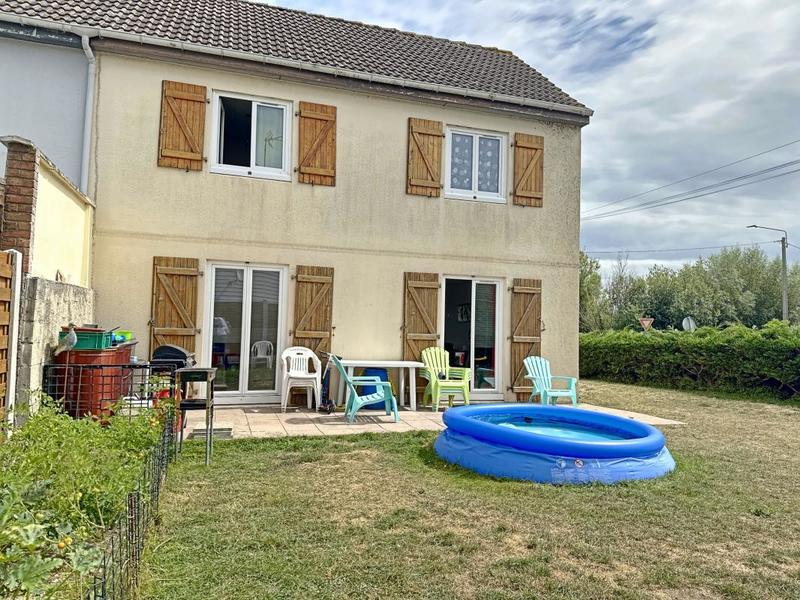 Maison - 93 m² - 4 pièces