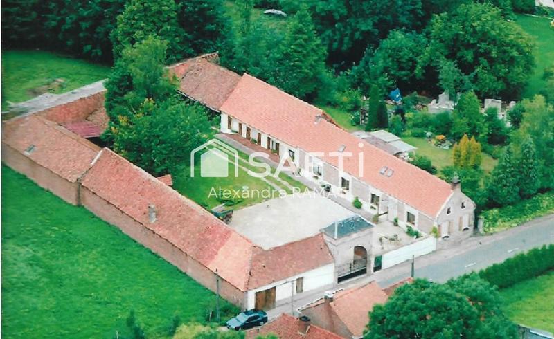 Maison de village - 225 m² - 7 pièces