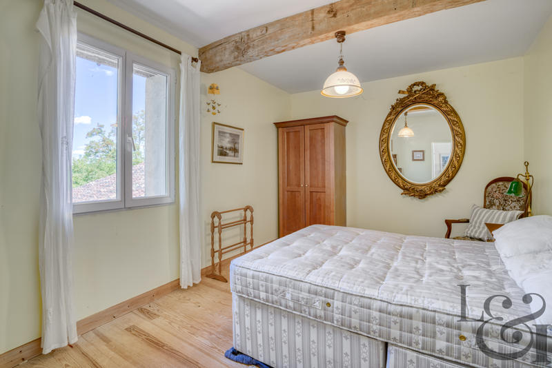 Maison - 145 m² - 7 pièces