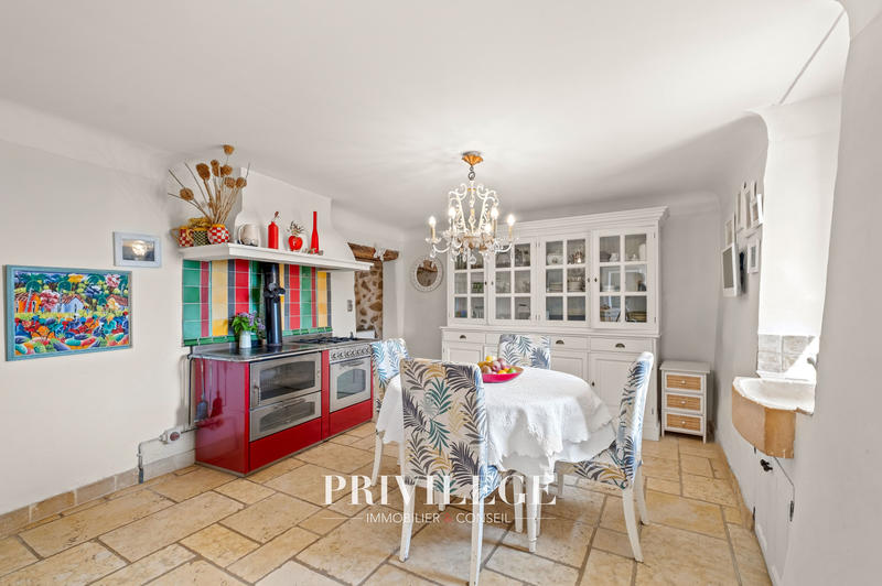 Bastide - 400 m² - 16 pièces