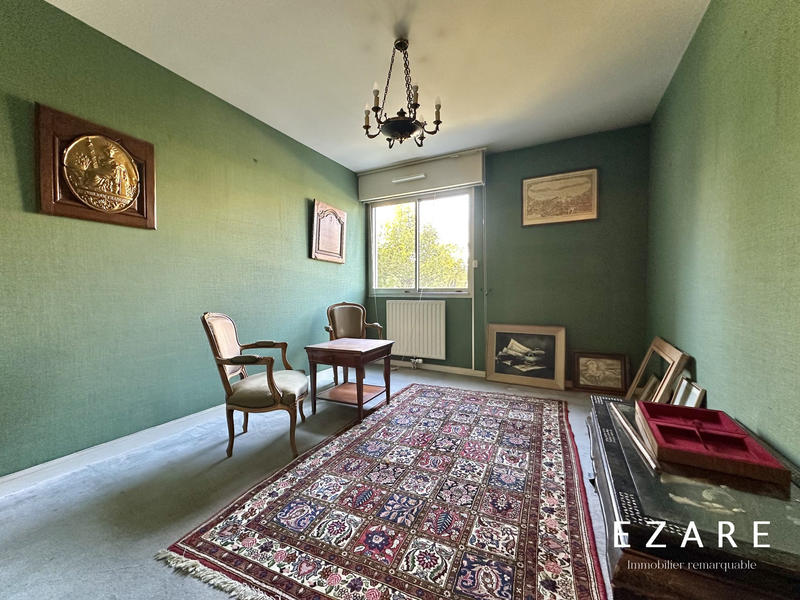 Appartement - 97 m² - 5 pièces