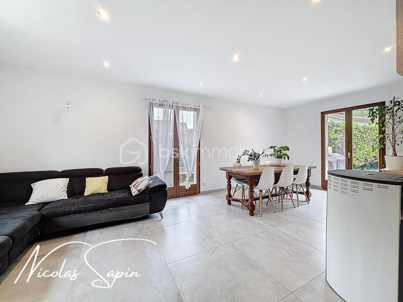 Maison - 84 m² - 4 pièces