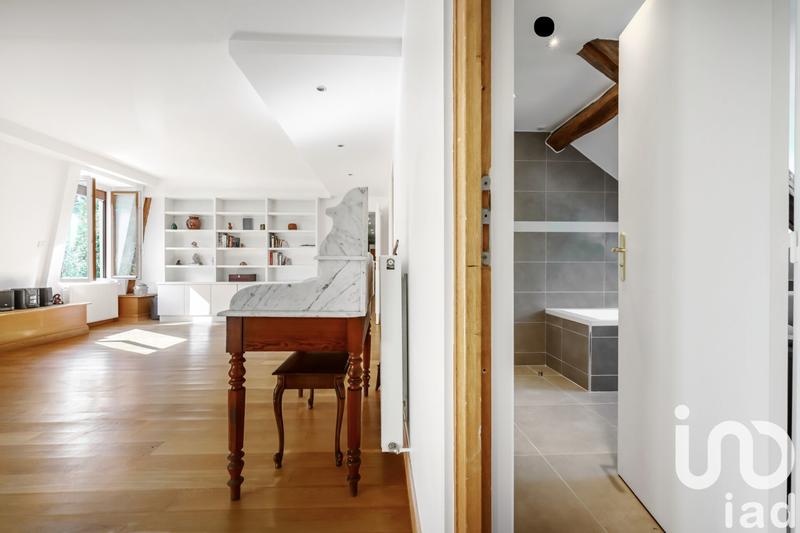 Maison - 498 m² - 13 pièces