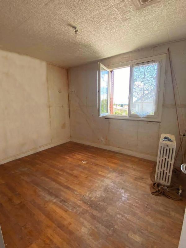 Maison - 80 m² - 5 pièces