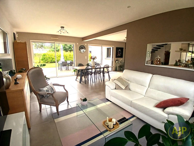 Maison - 152 m² - 5 pièces