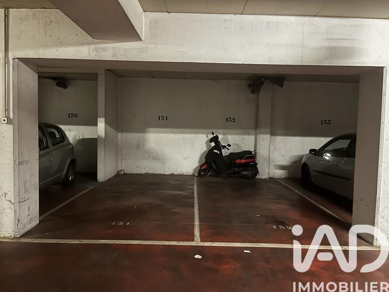 Parking - 172 m²