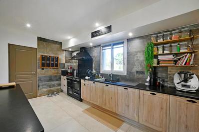 Villa - 232 m² - 8 pièces