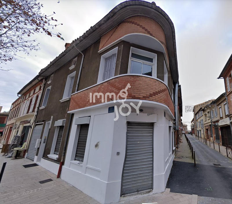 Immeuble - 140 m² - 8 pièces