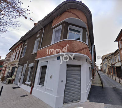 Immeuble - 140 m² - 8 pièces