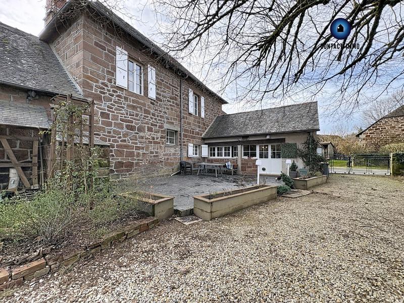 Maison ancienne - 138 m² - 8 pièces