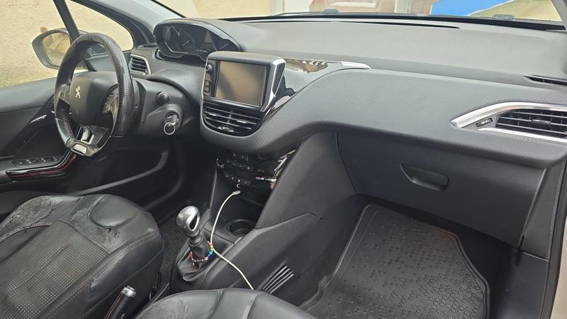Peugeot 208 1.6 BlueHDi 120 Gt-Line