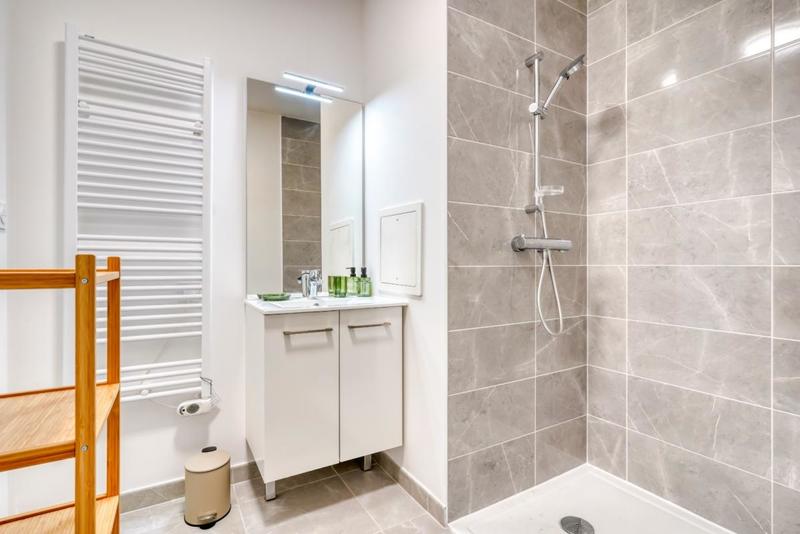 Chambre - 9 m² - 1 pièce