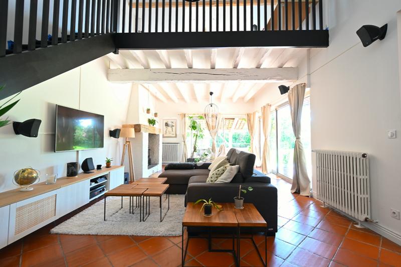 Propriété - 220 m² - 7 pièces