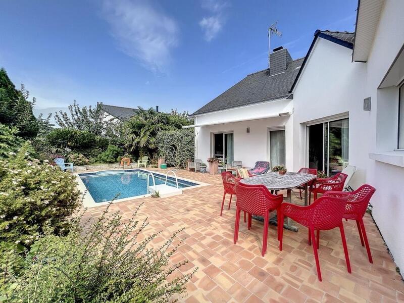 Maison - 137 m² - 4 pièces