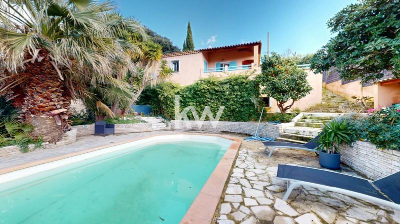 Maison - 157 m² - 5 pièces