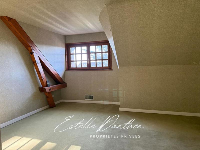 Maison - 193 m² - 8 pièces