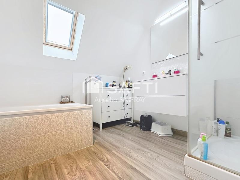 Maison - 135 m² - 4 pièces