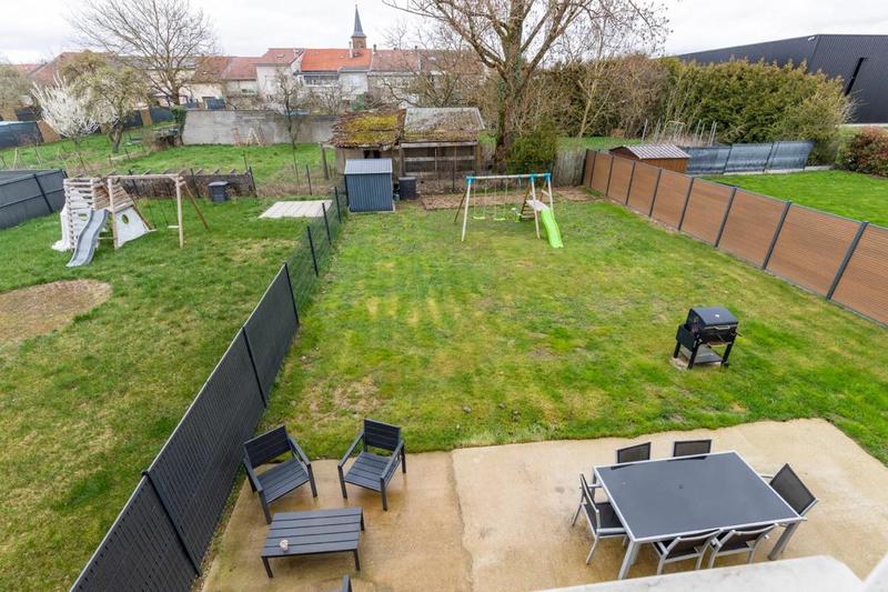 Maison - 96 m² - 5 pièces