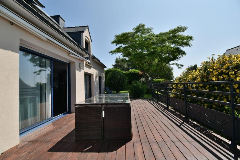 Maison contemporaine - 200 m² - 8 pièces