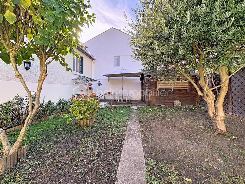 Maison - 120 m² - 3 pièces