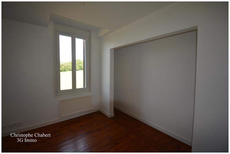 Maison - 265 m² - 9 pièces