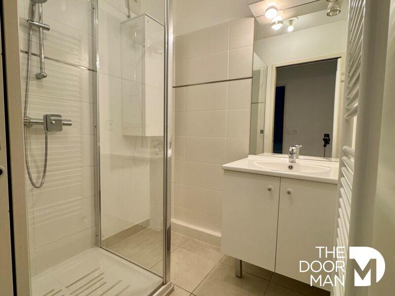 Appartement - 92 m² - 5 pièces