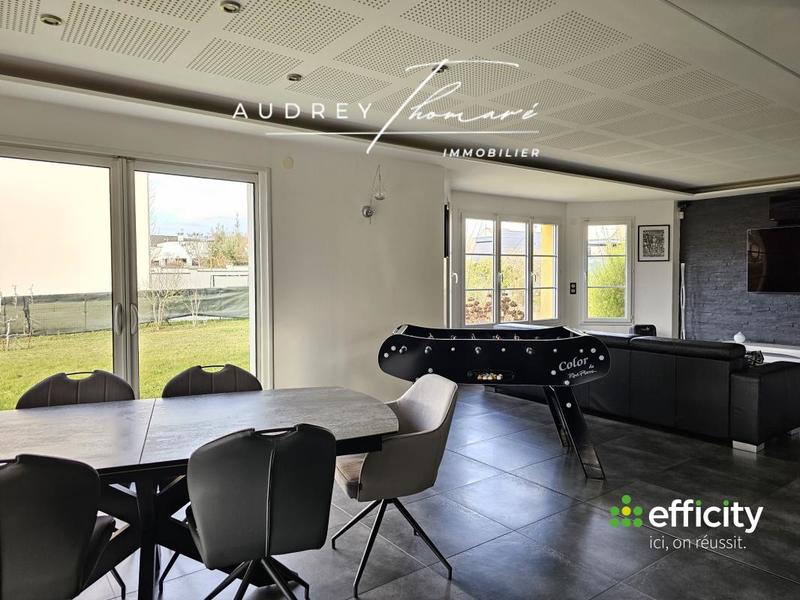 Pavillon - 140 m² - 6 pièces