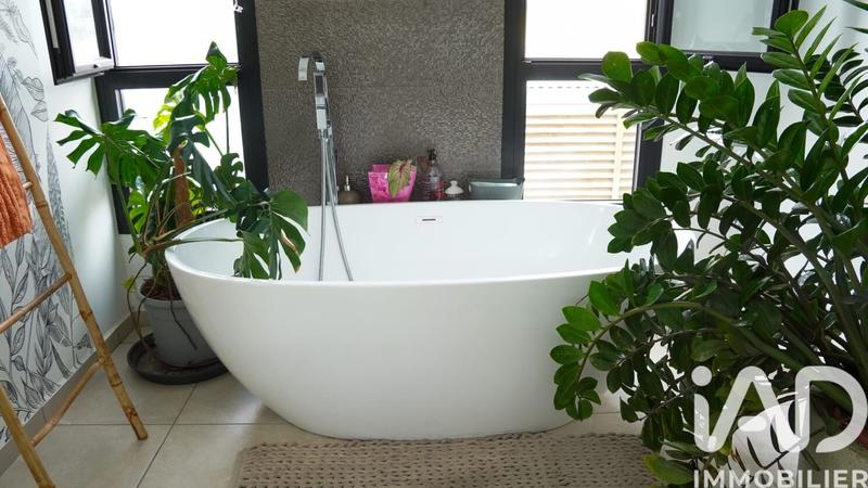 Maison - 153 m² - 5 pièces