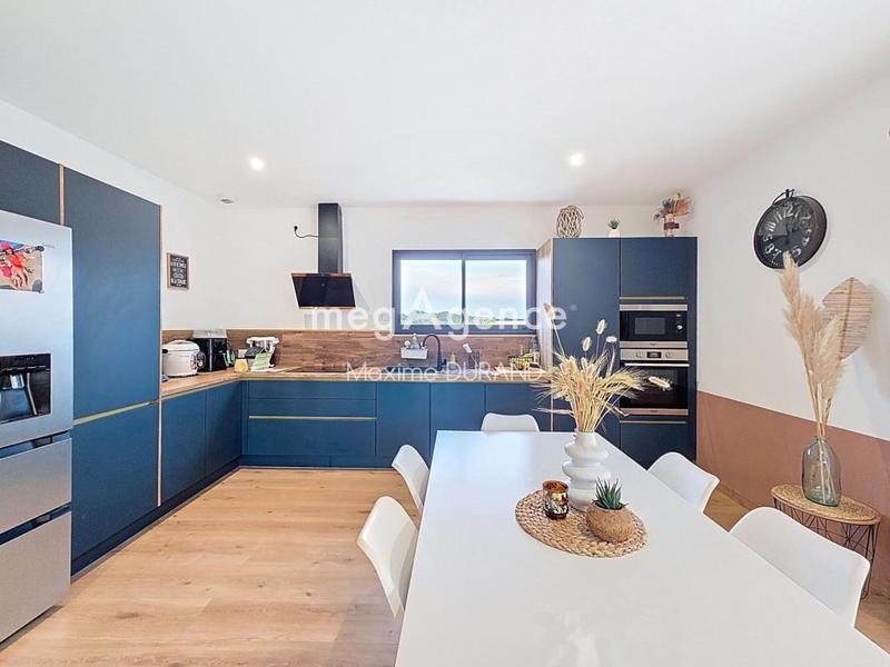 Maison - 105 m² - 5 pièces