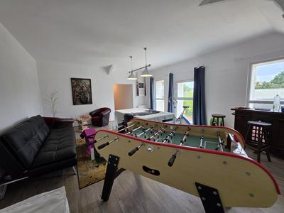 Maison - 245 m² - 9 pièces