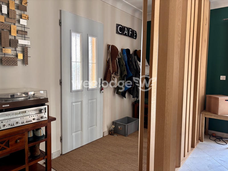 Maison - 215 m² - 5 pièces