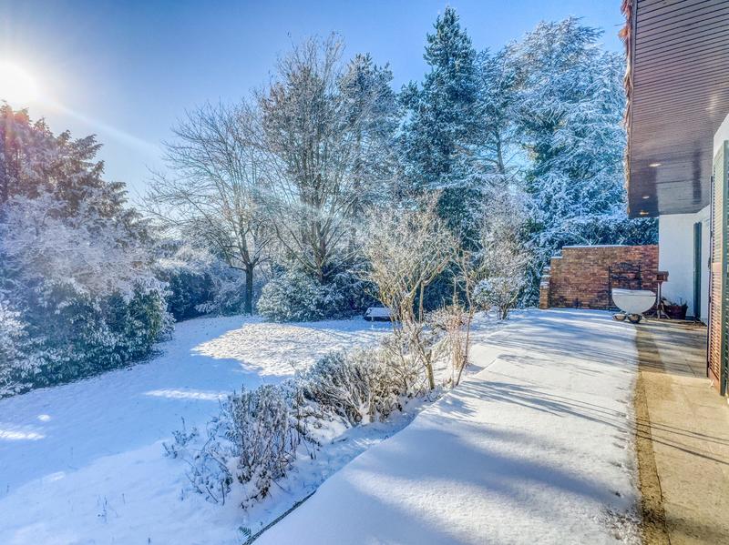 Maison - 230 m² - 9 pièces