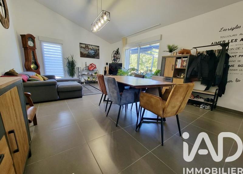 Maison - 98 m² - 4 pièces