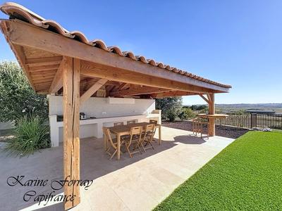 Maison - 174 m² - 6 pièces