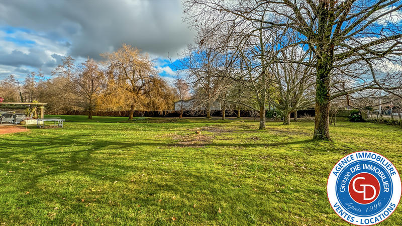 Maison - 207 m² - 8 pièces