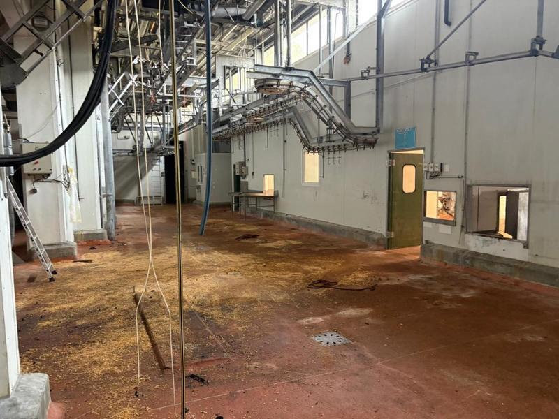 Divers - 3 000 m² - 15 pièces