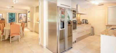 Villa - 330 m² - 7 pièces