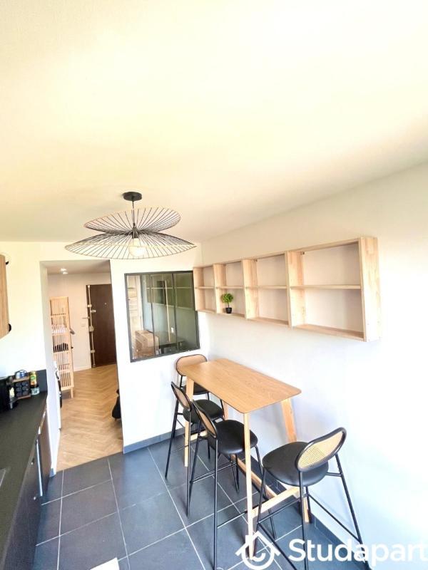 Chambre - 12 m² - 1 pièce